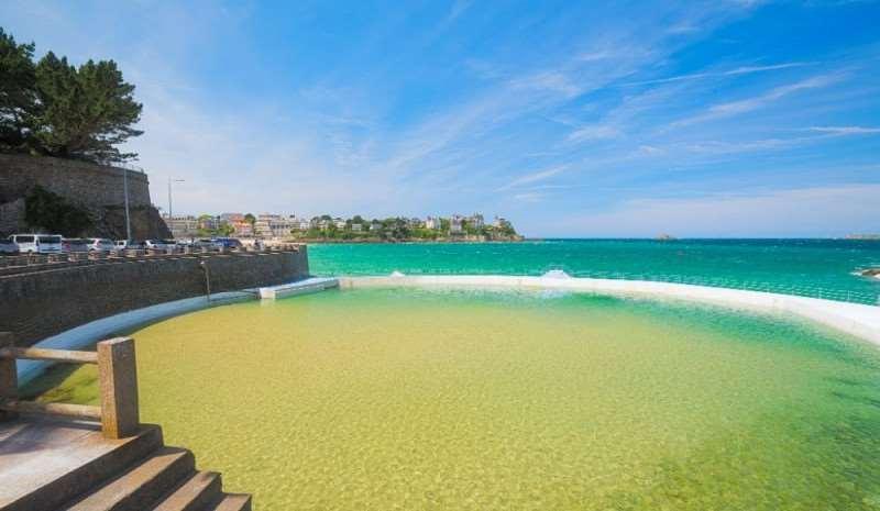 Hotel Balmoral Dinard Servis gambar